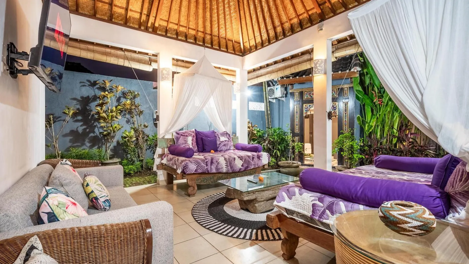 Romantica Villa Ubud  ウブド